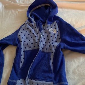 Cute winter sweater ! 🌨